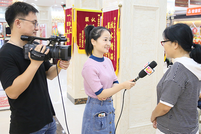老業主感恩進行時  月餅禮盒禮送“親人”